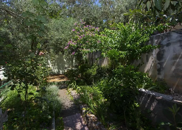 With Parking Space - 20626 * מאקרסקה