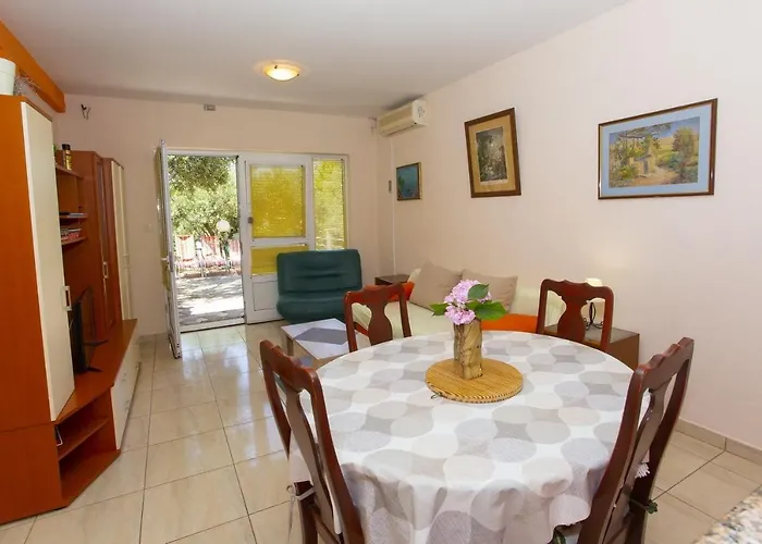 With Parking Space - 20626 Daire