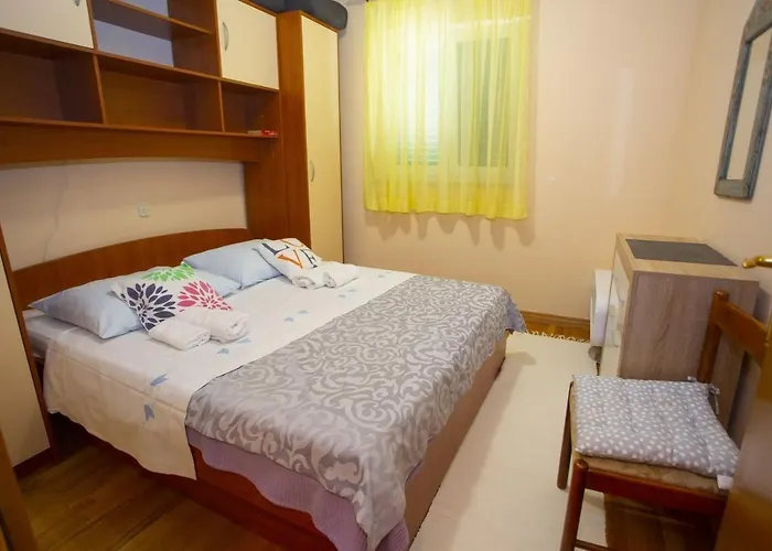 Daire With Parking Space - 20626 Makarska