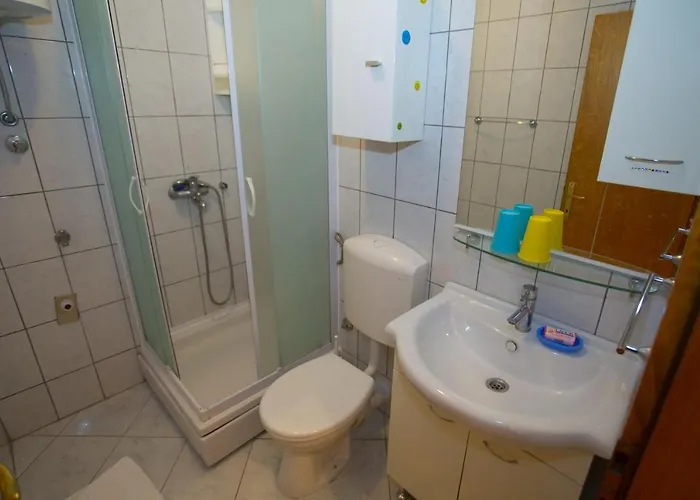 With Parking Space - 20626 Makarska