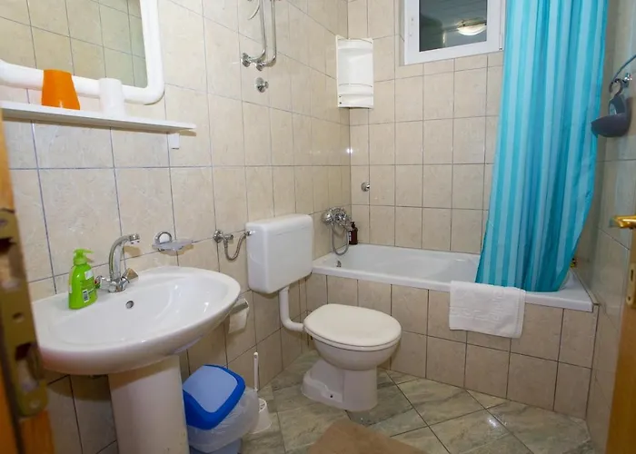 Апартаменти With Parking Space - 20626 *